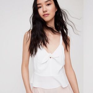 Wilfred Bow tank in great condition